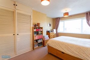 Bedroom- click for photo gallery